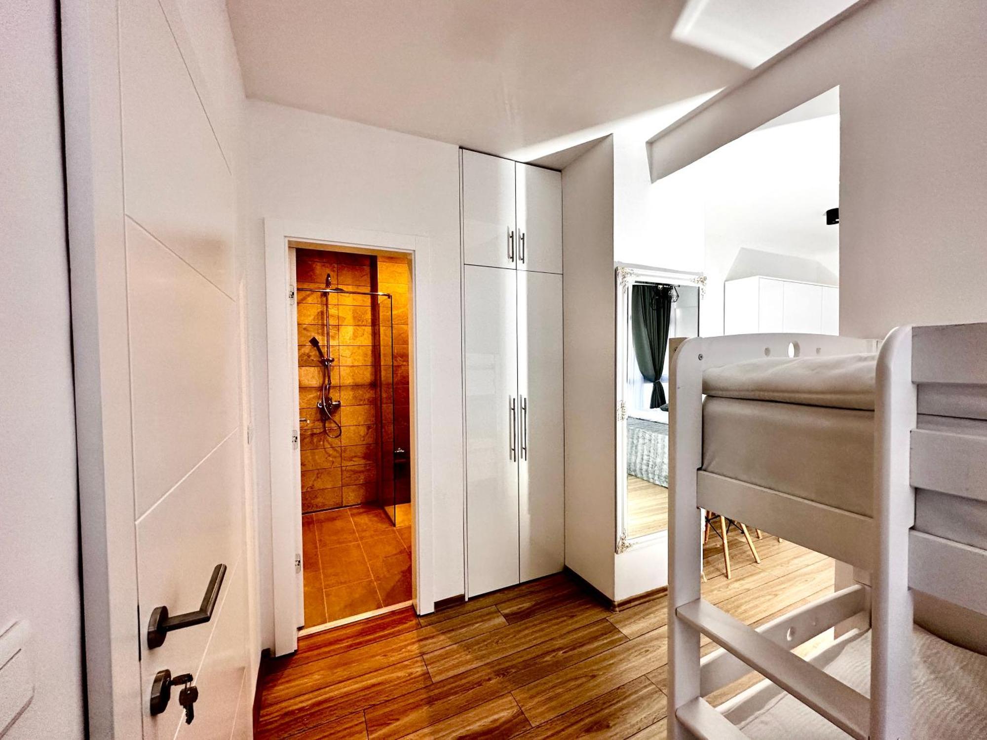Epicenter Apartment Сараево Екстериор снимка