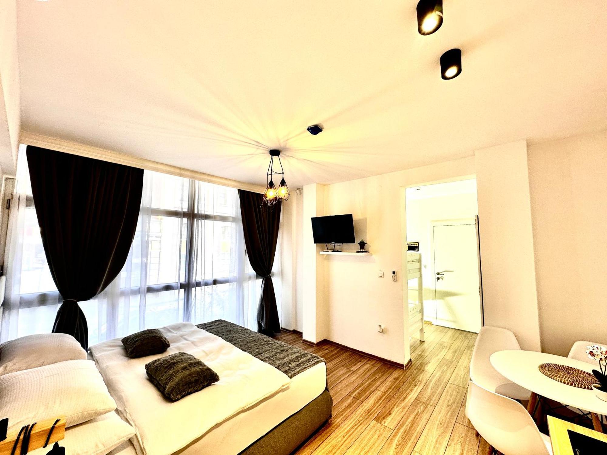Epicenter Apartment Сараево Екстериор снимка