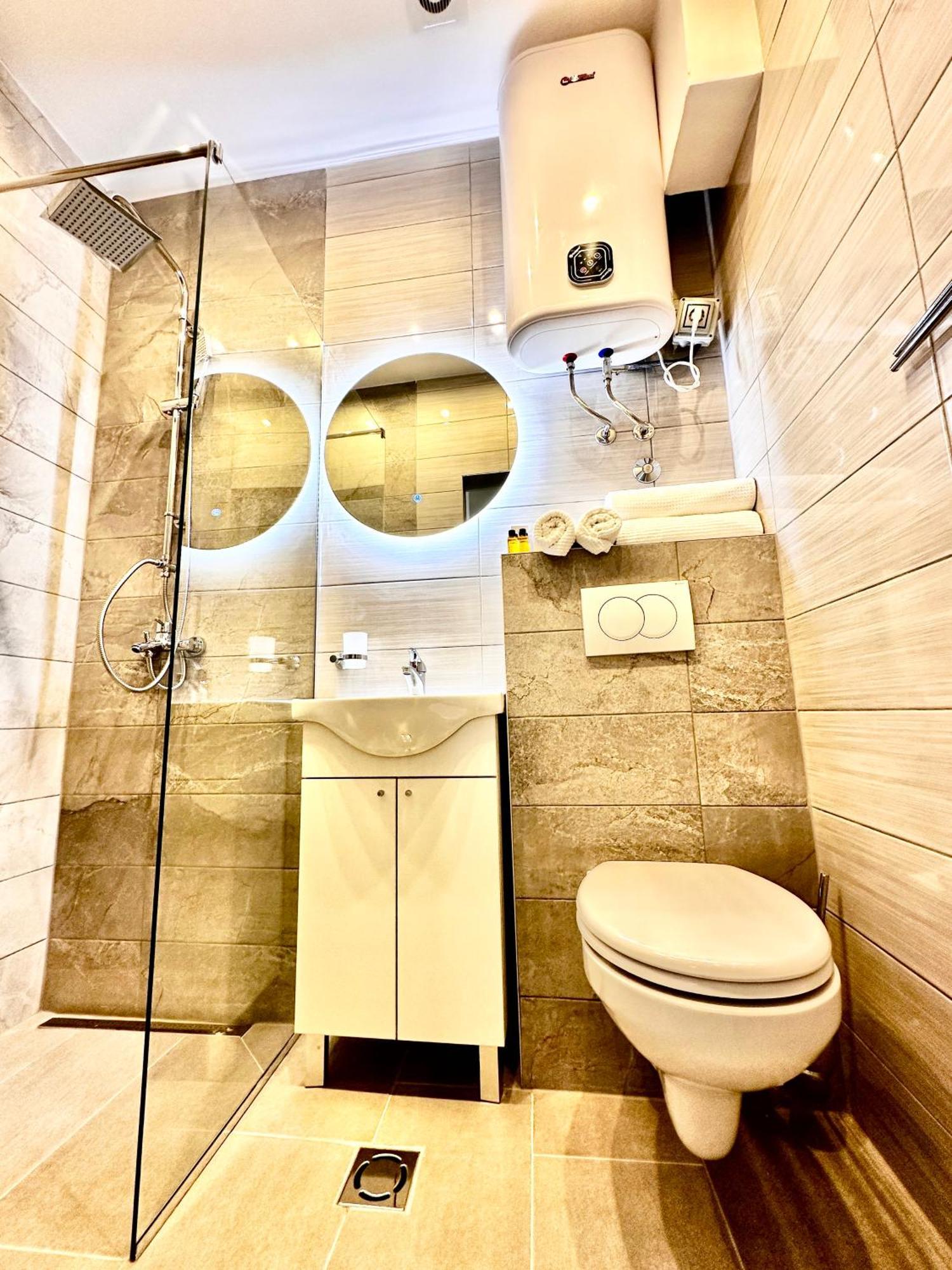 Epicenter Apartment Сараево Екстериор снимка
