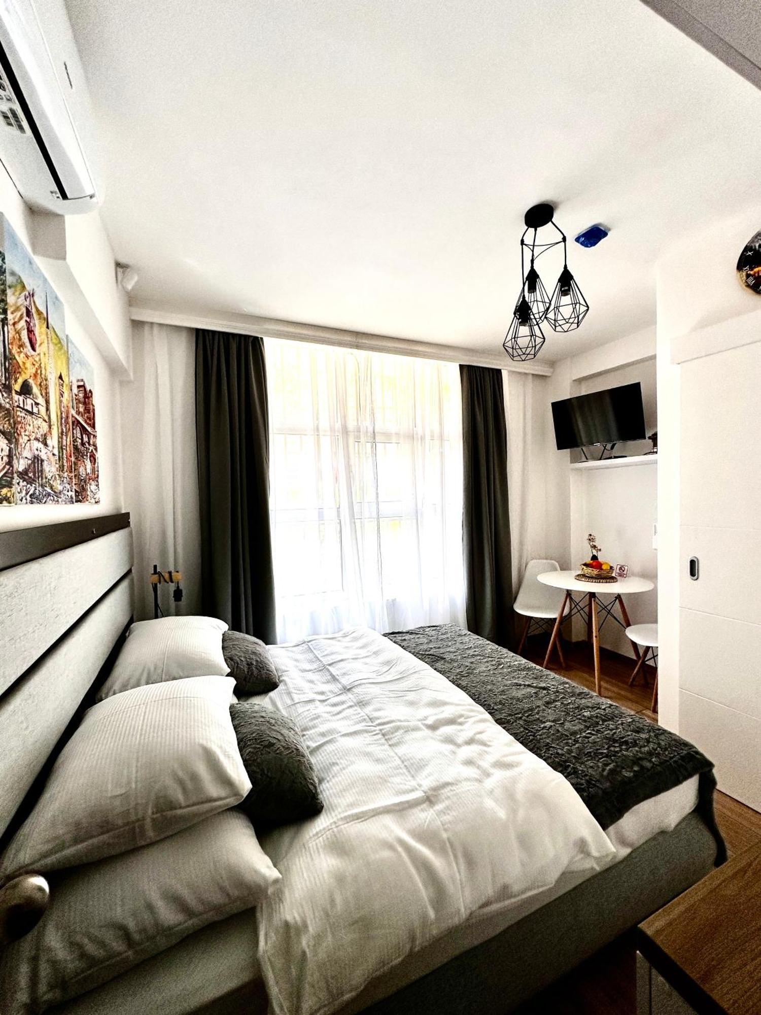 Epicenter Apartment Сараево Екстериор снимка