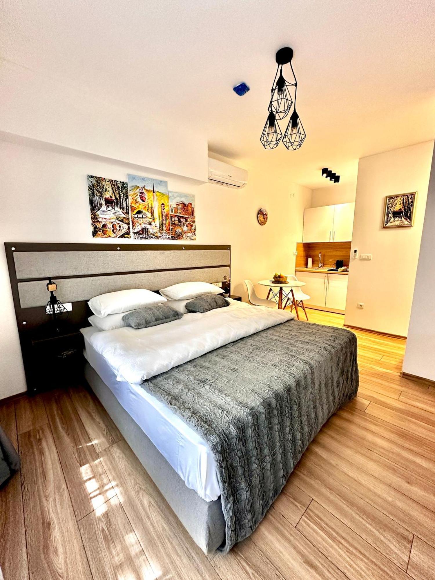 Epicenter Apartment Сараево Екстериор снимка