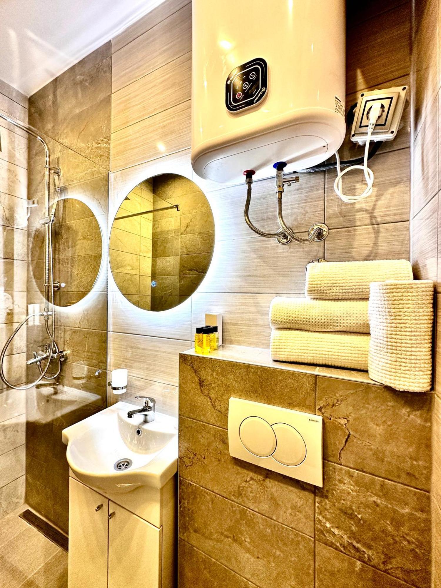 Epicenter Apartment Сараево Екстериор снимка